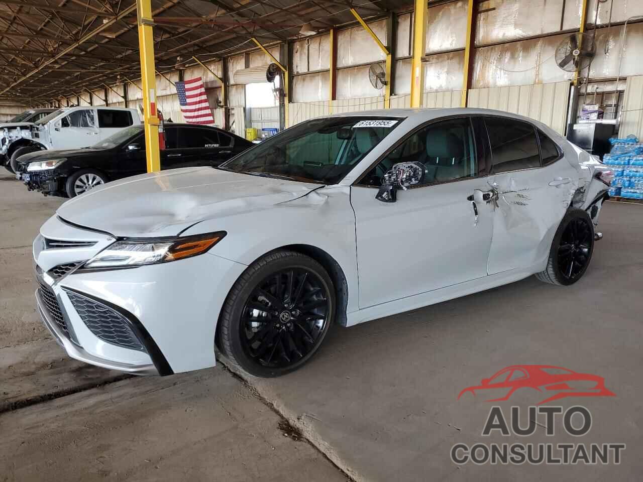 TOYOTA CAMRY 2022 - 4T1K31AK7NU033112