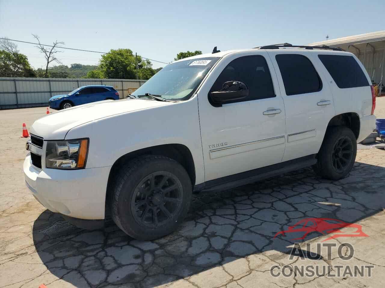 CHEVROLET TAHOE 2013 - 1GNSCBE01DR158327
