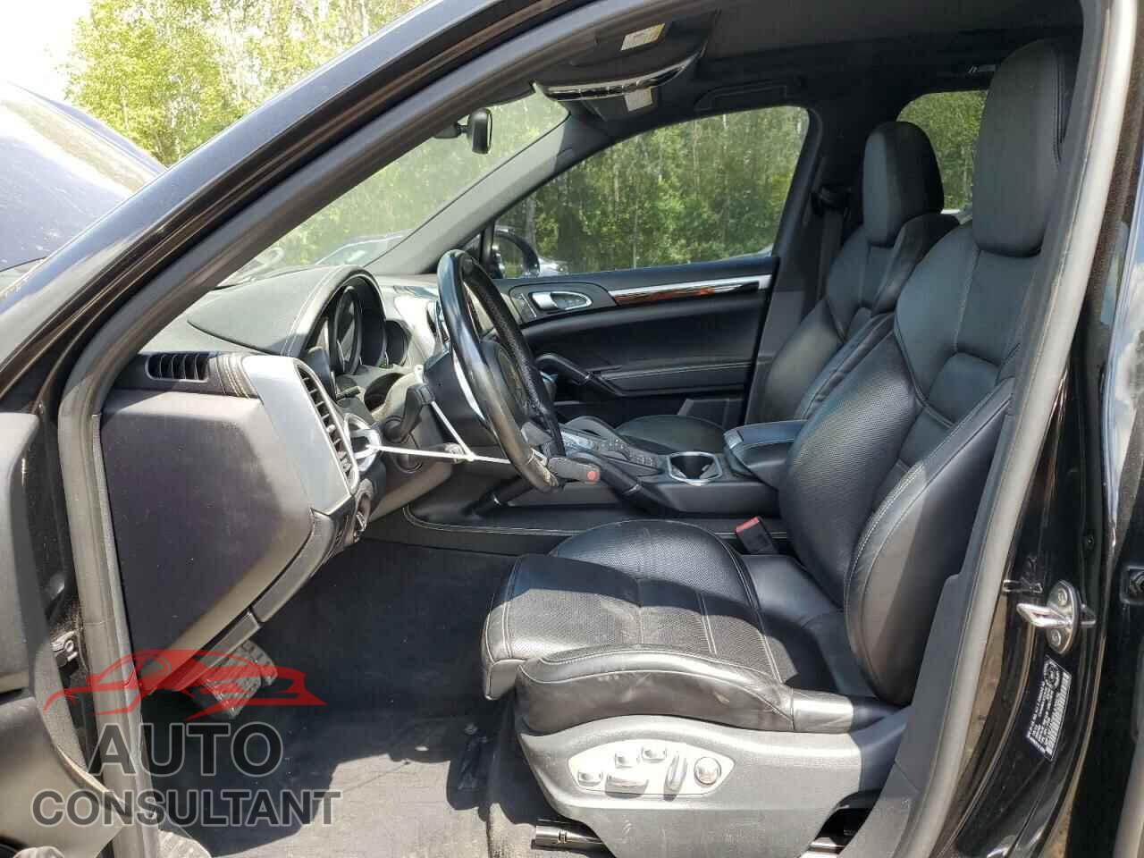 PORSCHE CAYENNE 2017 - WP1AE2A24HLA70076