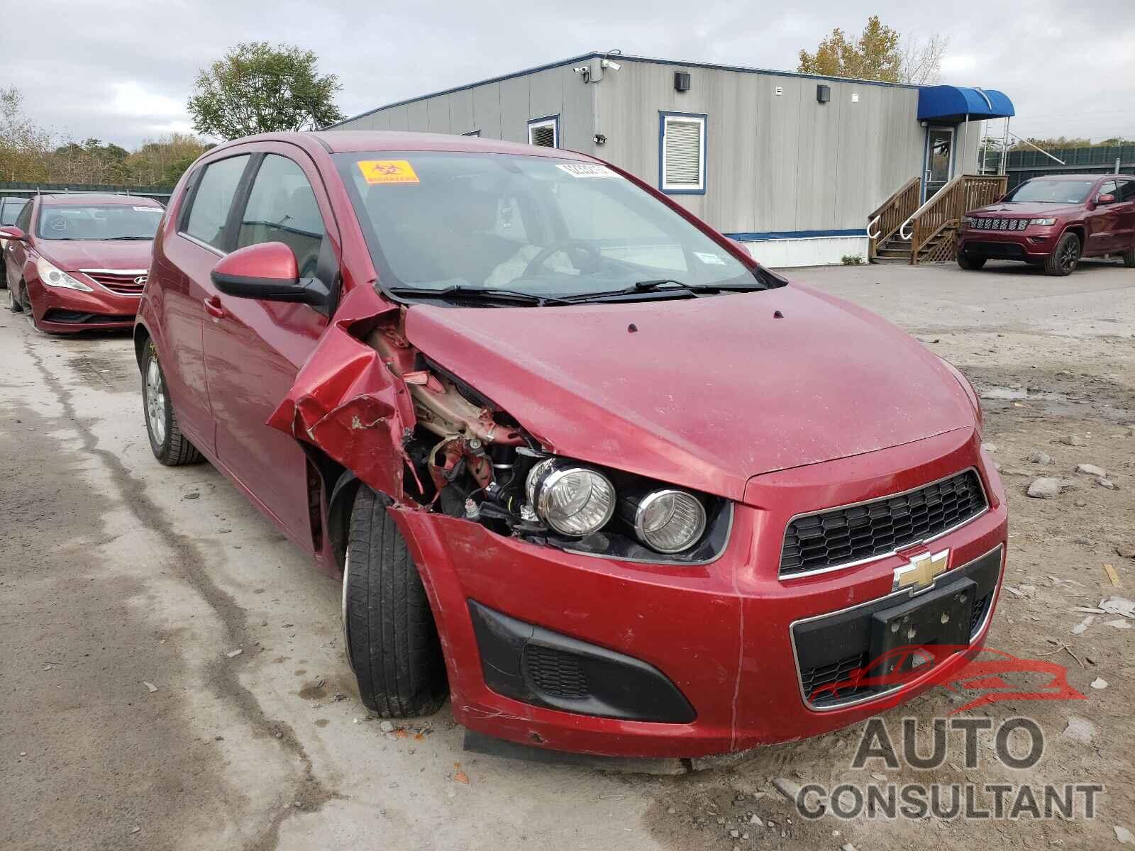 CHEVROLET SONIC 2016 - 1G1JC6SG2G4119804