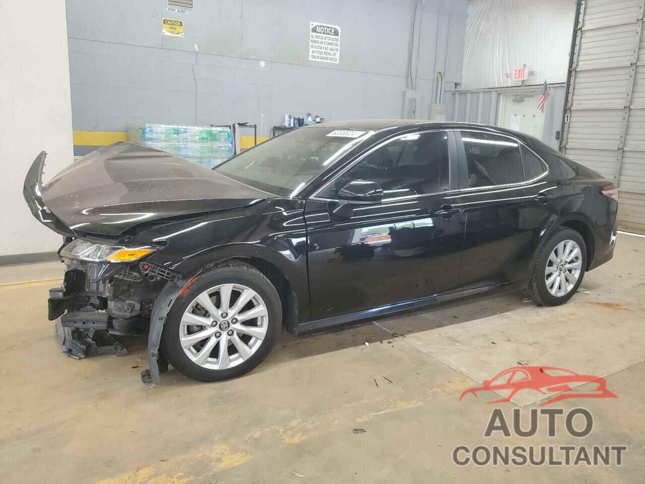 TOYOTA CAMRY 2018 - 4T1B11HK3JU146528
