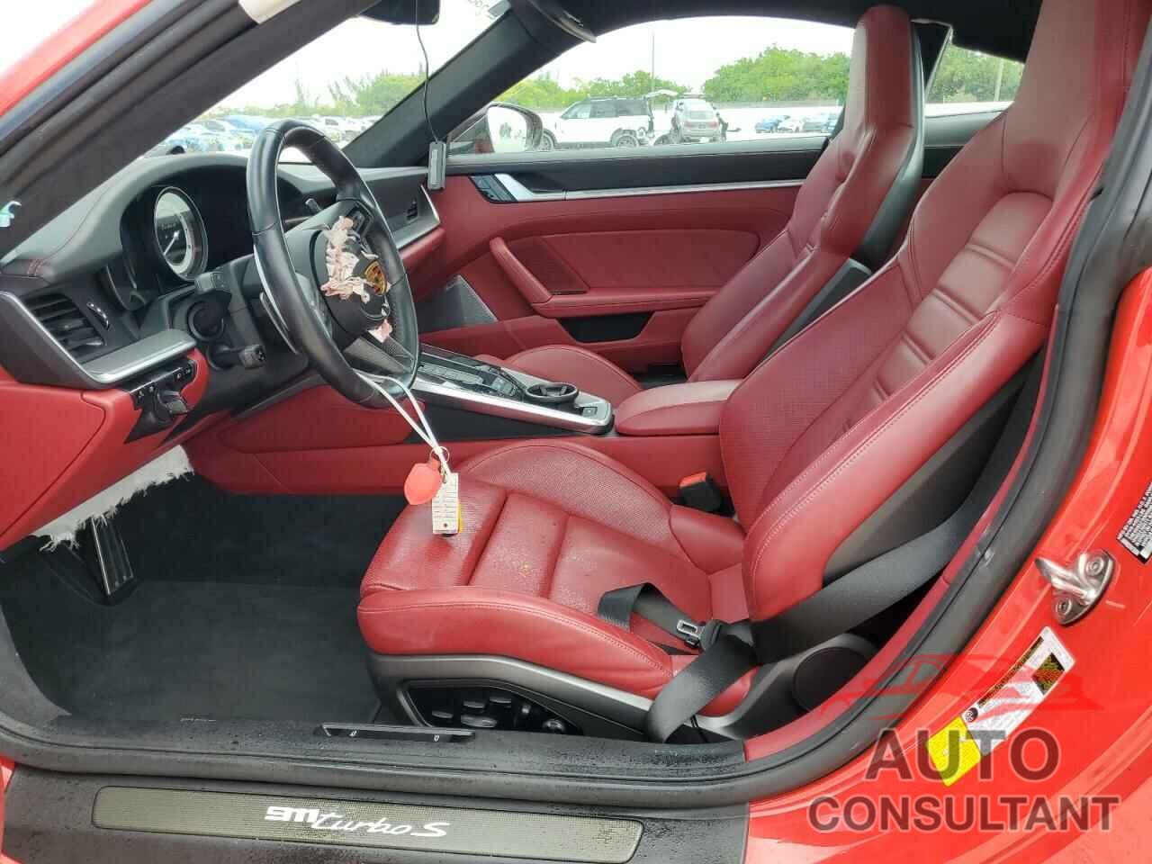 PORSCHE 911 2021 - WP0AD2A93MS258041