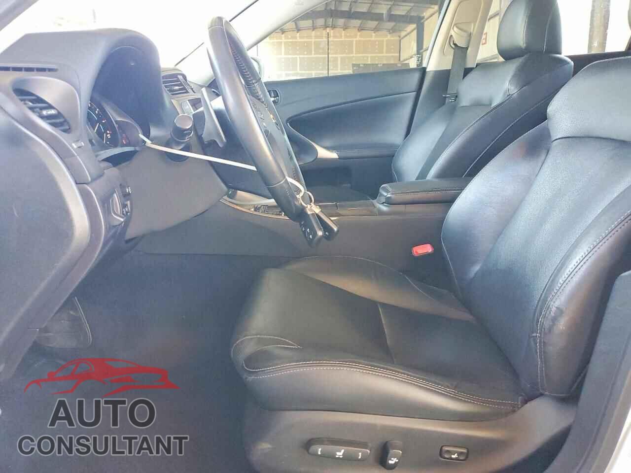 LEXUS IS 2010 - JTHBF5C27A5128630