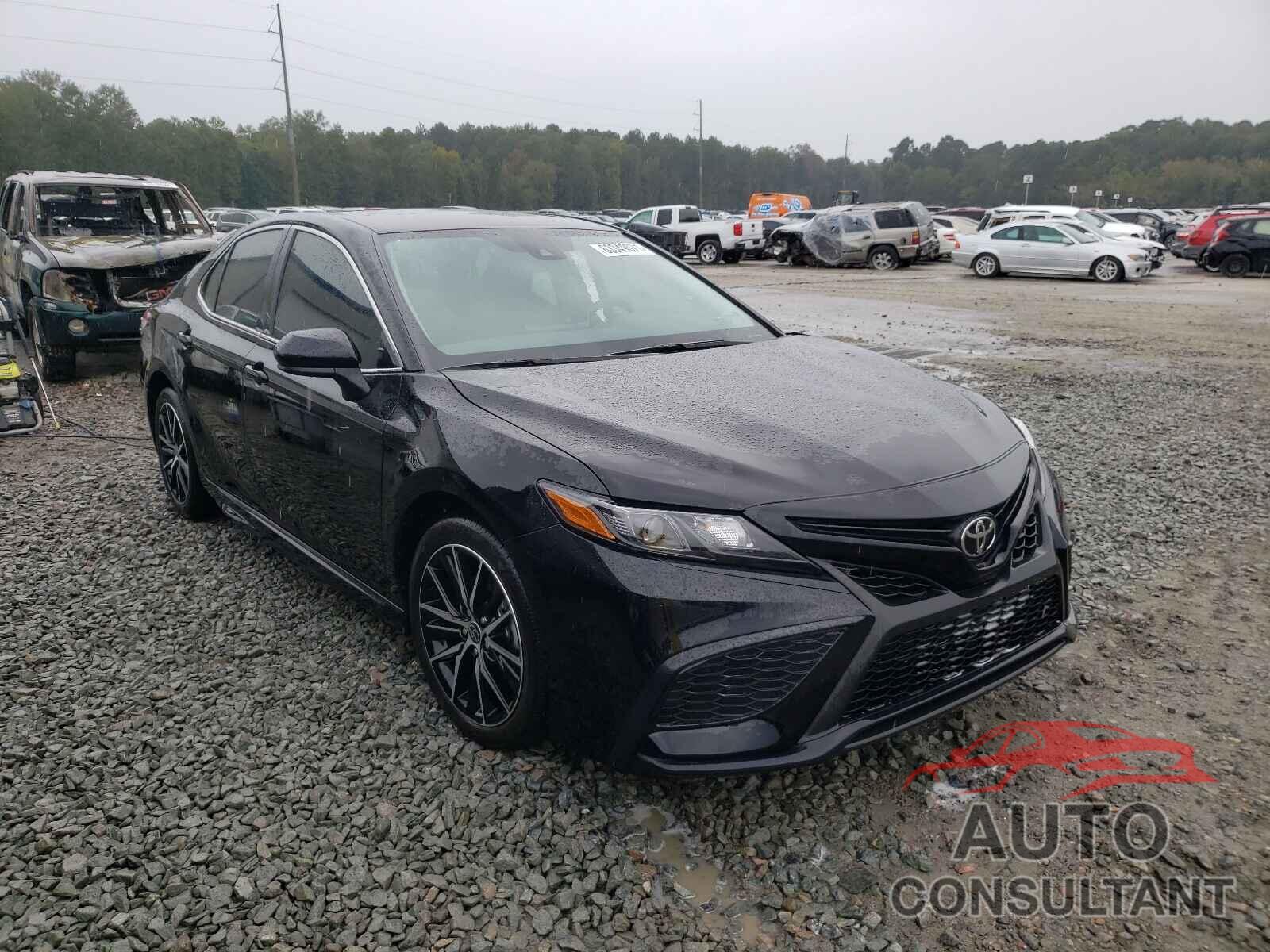 TOYOTA CAMRY 2021 - 4T1G11AK6MU490732