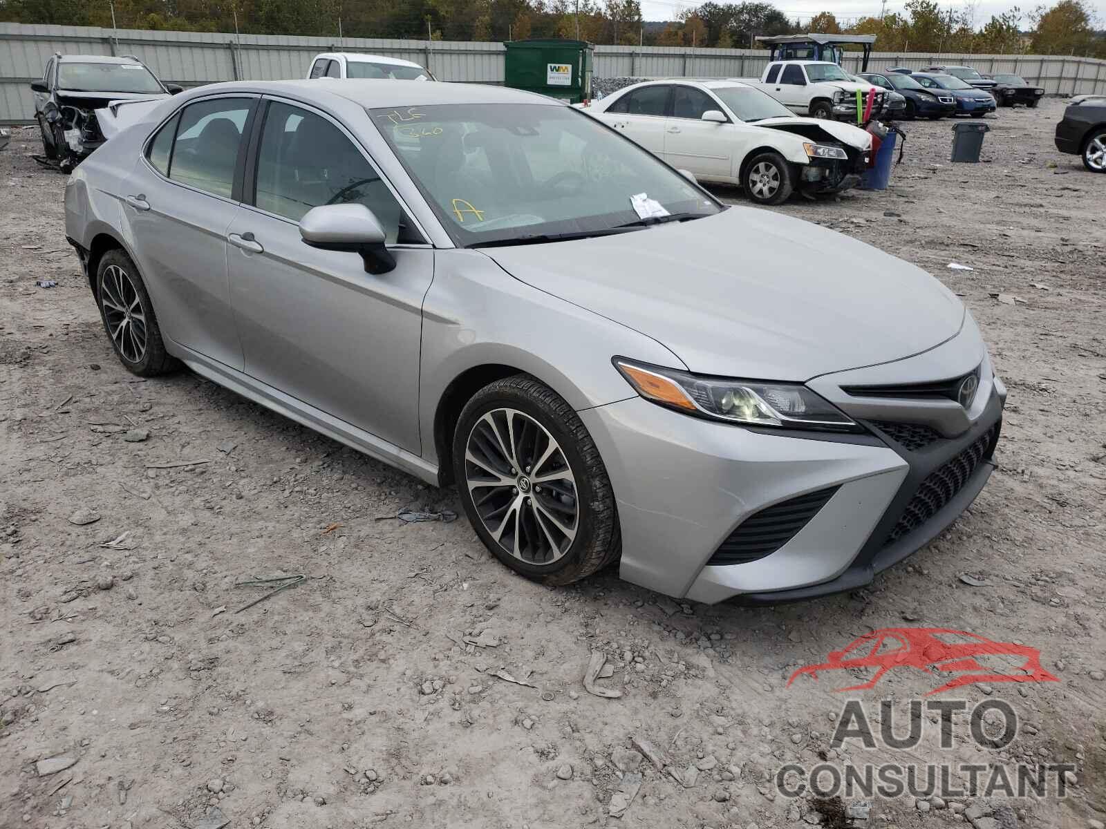 TOYOTA CAMRY 2018 - 4T1B11HK7JU157368
