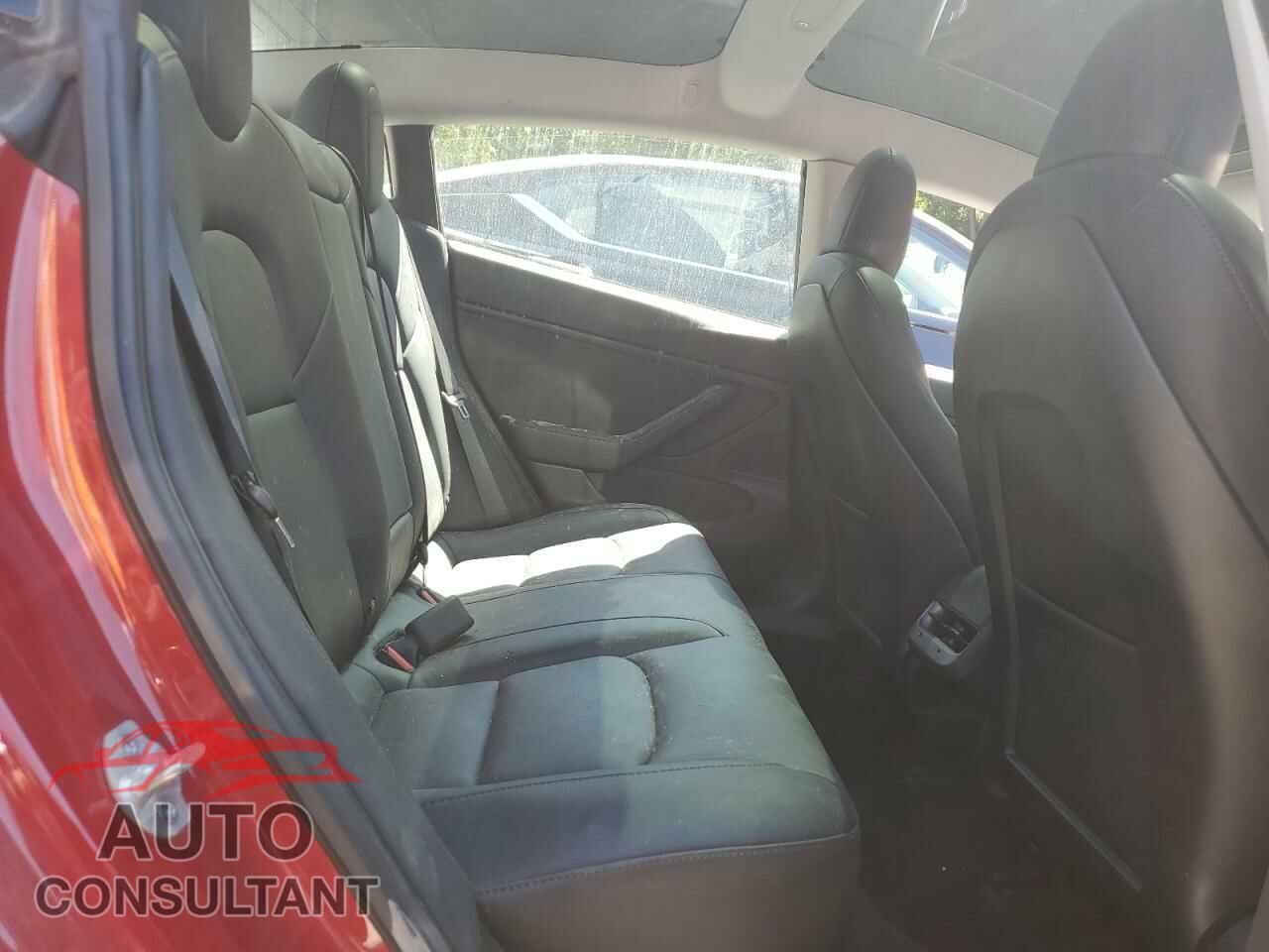 TESLA MODEL 3 2018 - 5YJ3E1EB5JF145584