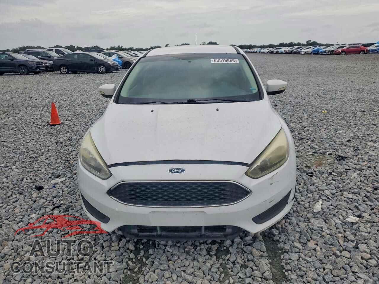 FORD FOCUS 2017 - 1FADP3K29HL337926