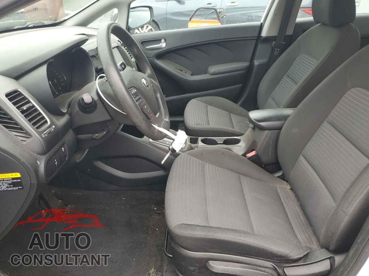 KIA FORTE 2017 - 3KPFL4A77HE019281