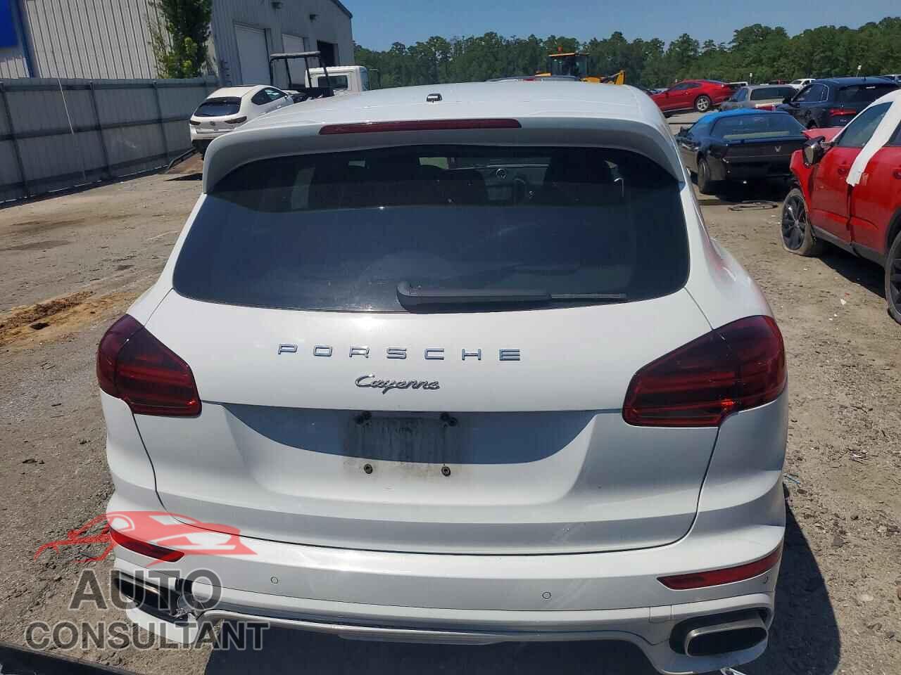 PORSCHE CAYENNE 2016 - WP1AA2A22GLA04751