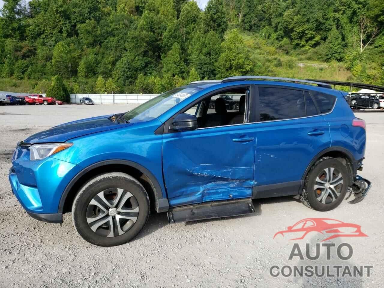 TOYOTA RAV4 2017 - JTMBFREV5HJ135447