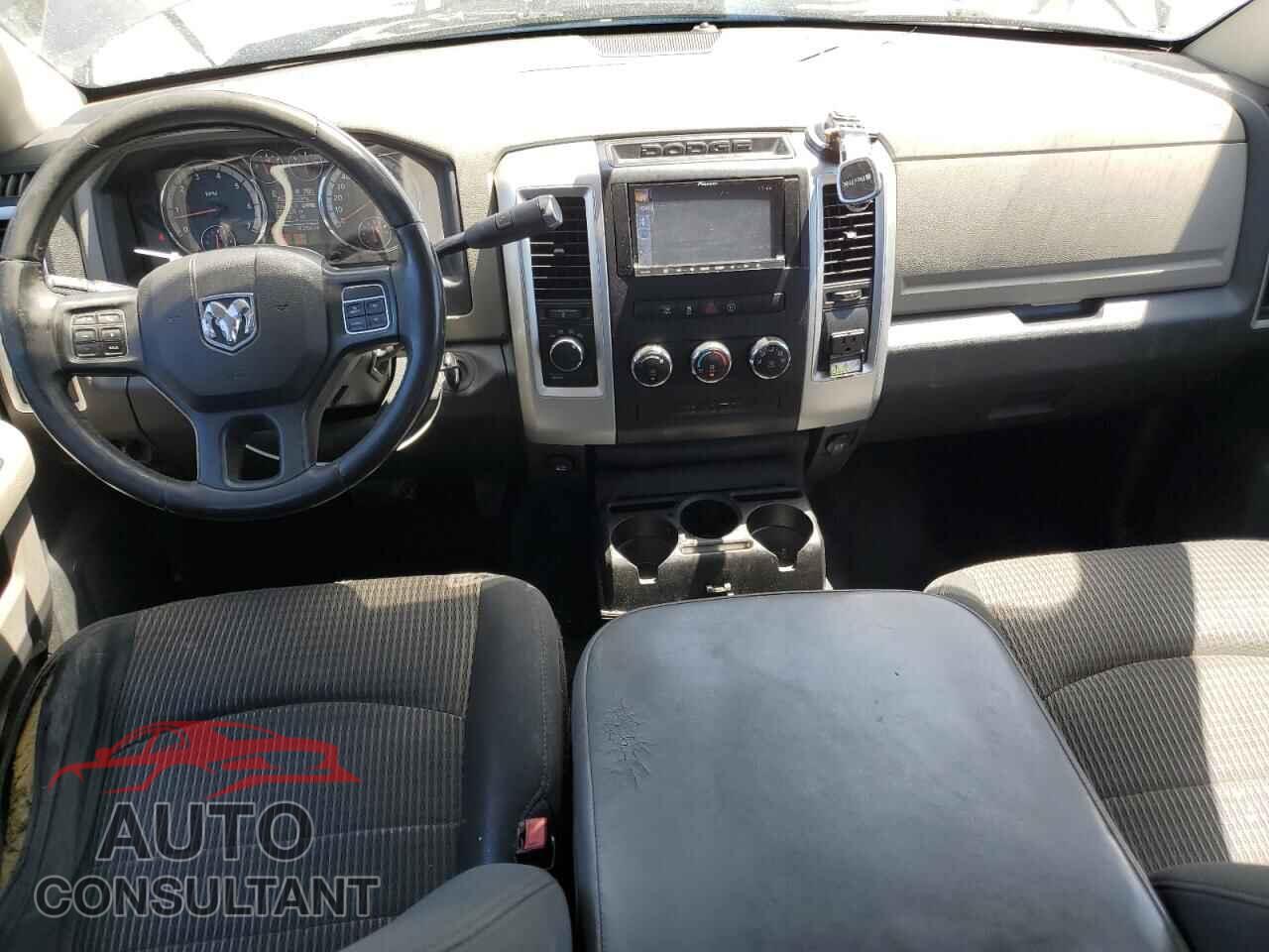 DODGE RAM 1500 2012 - 1C6RD7LT5CS203931