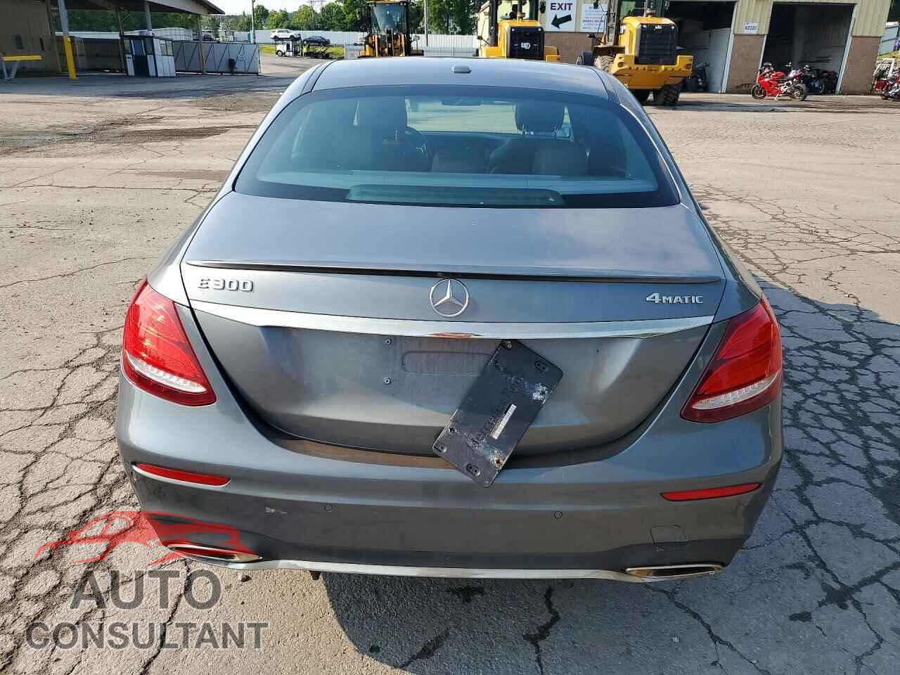 MERCEDES-BENZ E-CLASS 2017 - WDDZF4KB3HA215749
