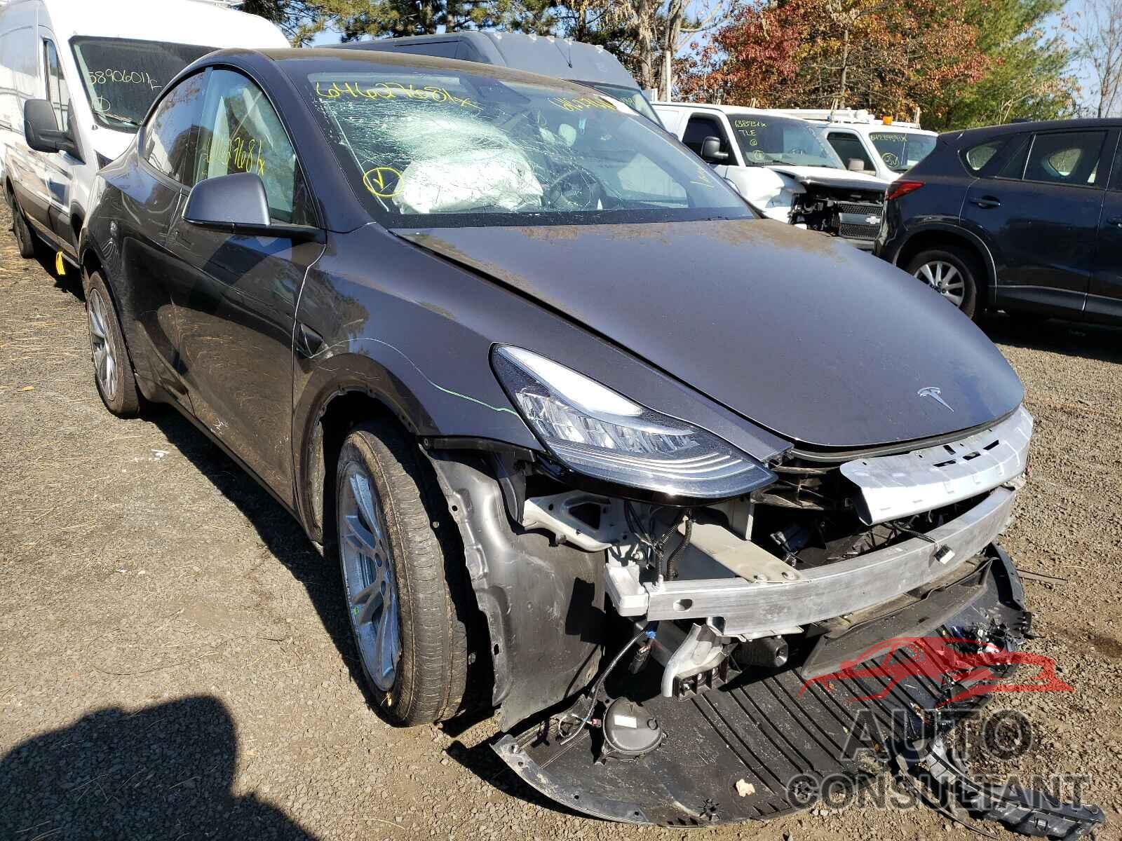 TESLA MODEL Y 2020 - 5YJYGDEE5LF046617