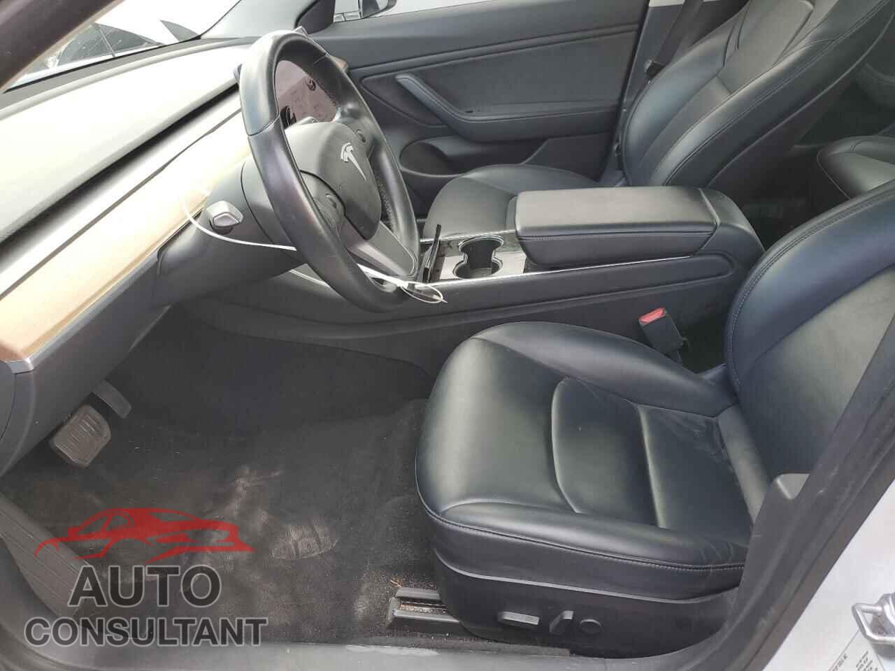 TESLA MODEL 3 2019 - 5YJ3E1EA8KF422995
