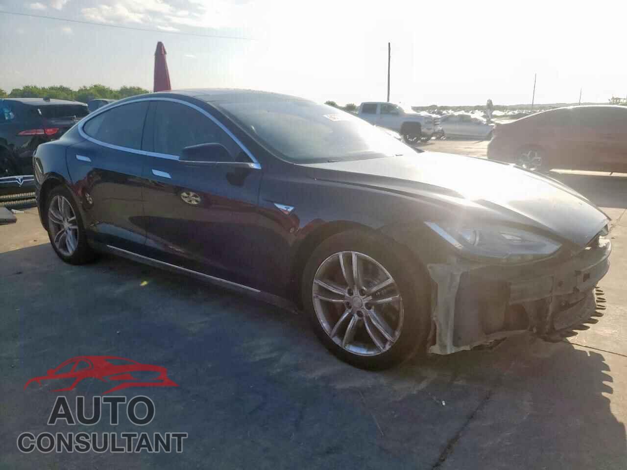 TESLA MODEL S 2014 - 5YJSA1H16EFP50018