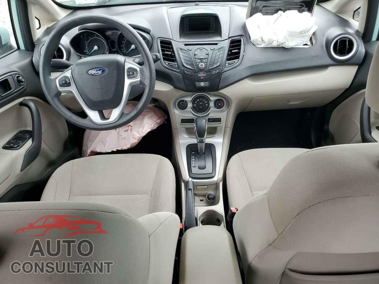 FORD FIESTA 2018 - 3FADP4EJ2JM143638