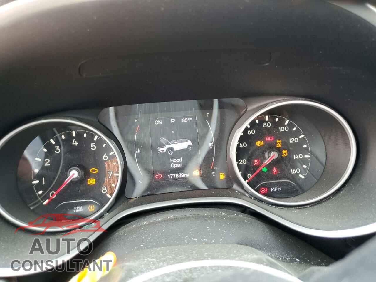 JEEP COMPASS 2017 - 3C4NJDBB4HT660419