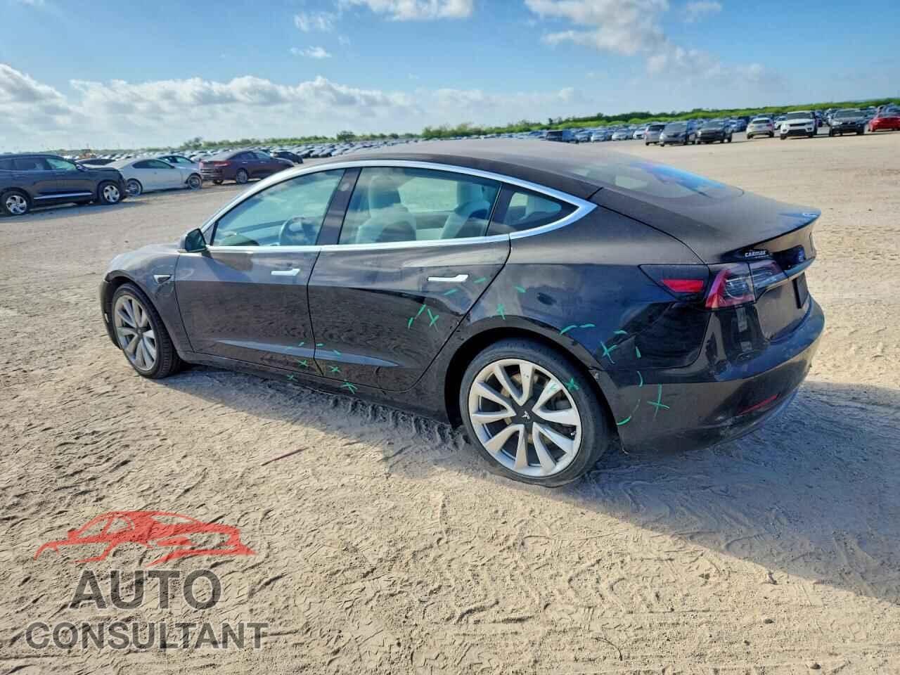 TESLA MODEL 3 2019 - 5YJ3E1EB0KF195617
