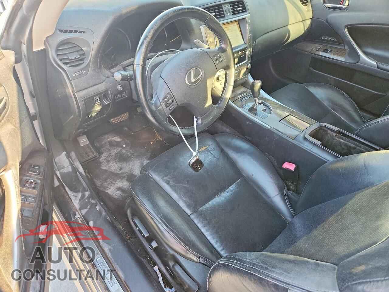 LEXUS IS 2010 - JTHFF2C24A2506579