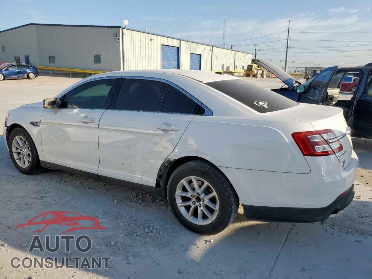 FORD TAURUS 2015 - 1FAHP2D84FG105737