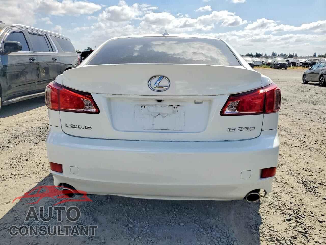 LEXUS IS 2012 - JTHBF5C22C5175910