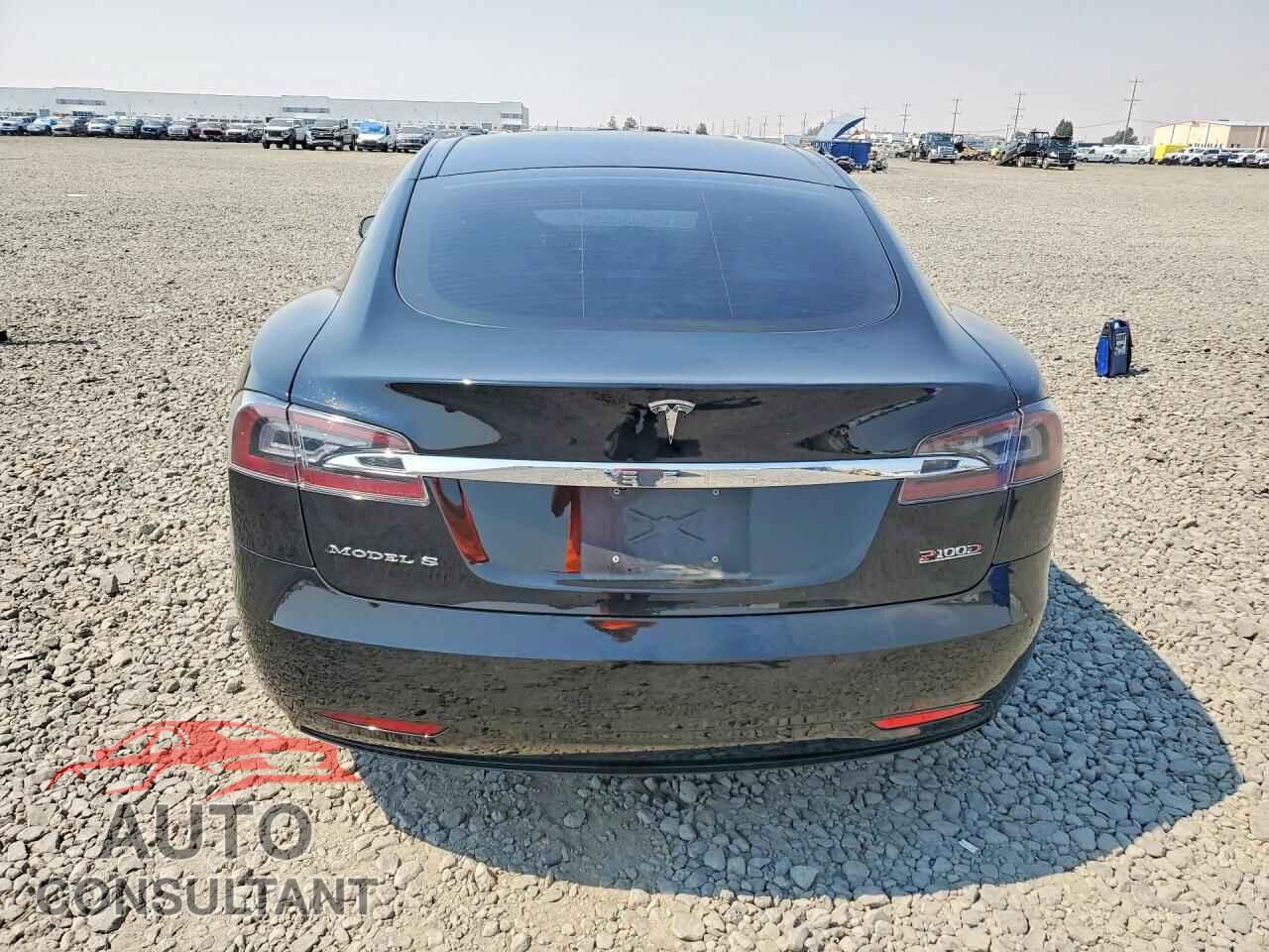 TESLA MODEL S 2018 - 5YJSA1E43JF295444