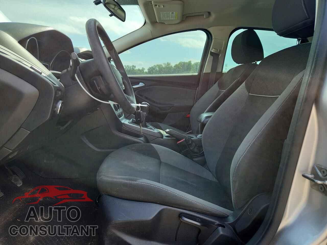 FORD FOCUS 2013 - 1FADP3F22DL352109