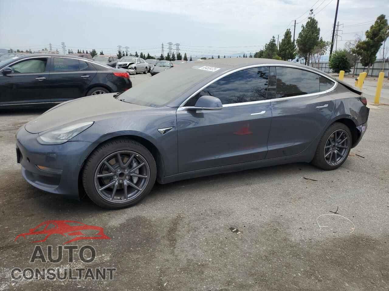 TESLA MODEL 3 2019 - 5YJ3E1EA5KF400193