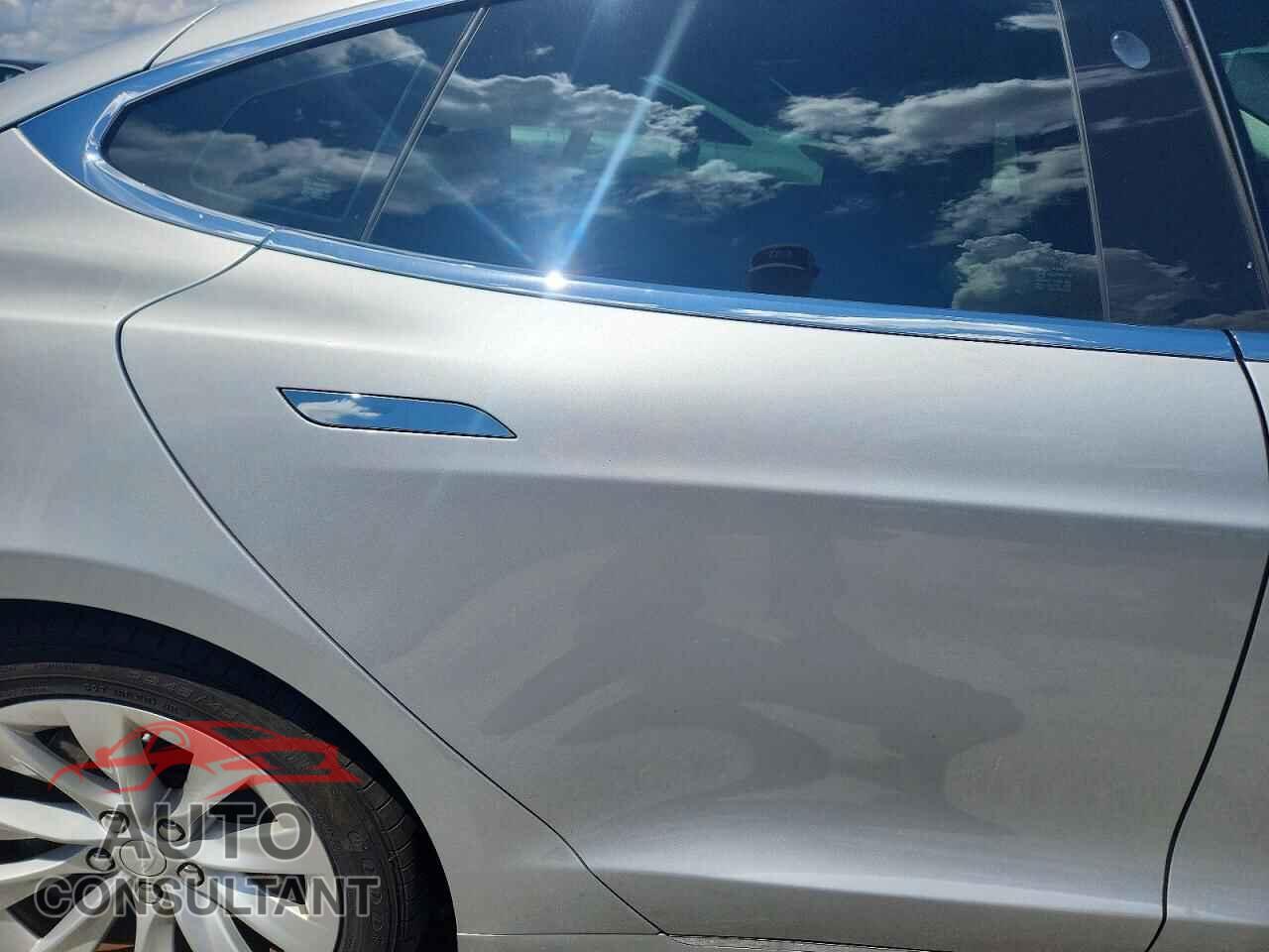 TESLA MODEL S 2016 - 5YJSA1E23GF167843