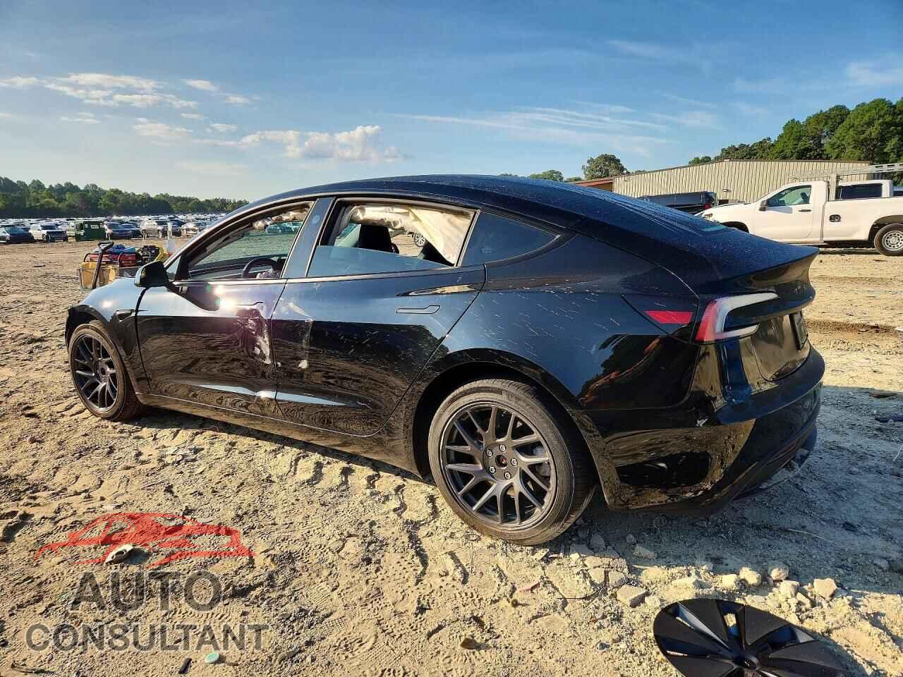 TESLA MODEL 3 2024 - 5YJ3E1EAXRF825693