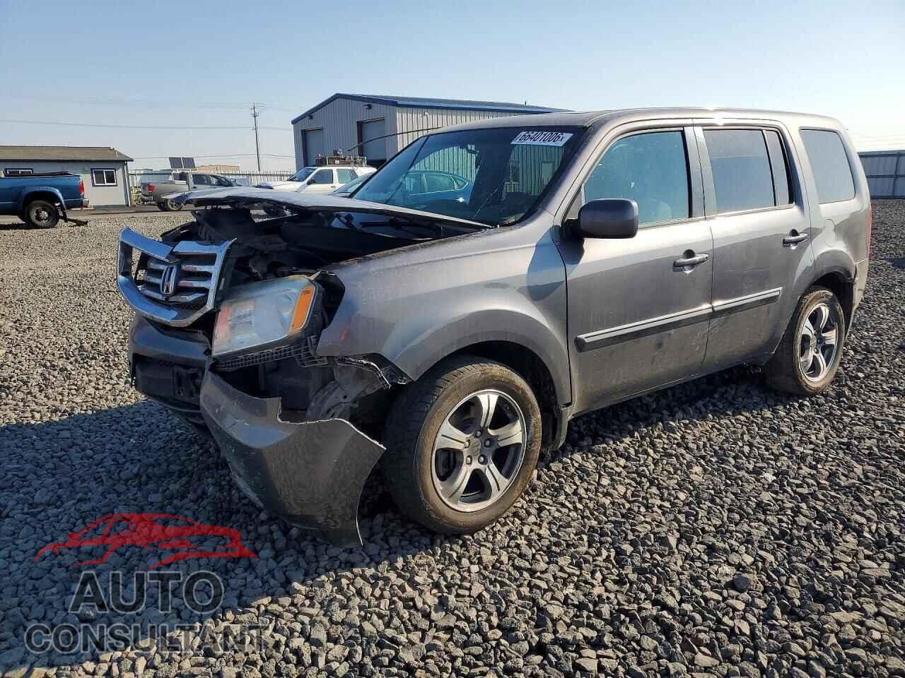 HONDA PILOT 2015 - 5FNYF4H30FB047174