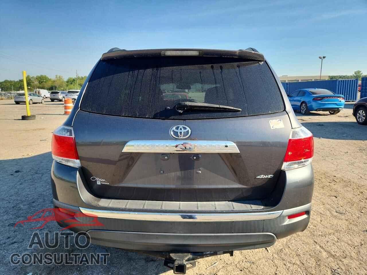 TOYOTA HIGHLANDER 2012 - 5TDBK3EH6CS152143