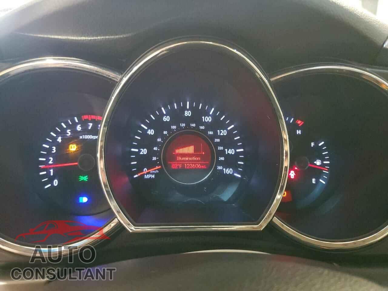 KIA OPTIMA 2013 - 5XXGM4A74DG242557