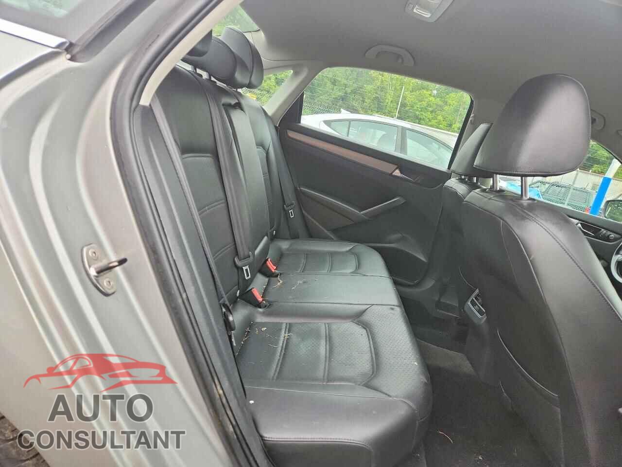VOLKSWAGEN PASSAT 2014 - 1VWBP7A3XEC007837