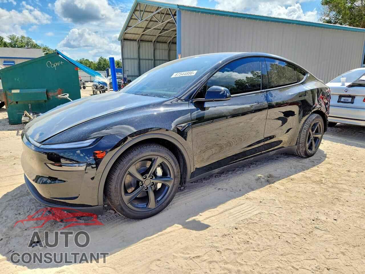 TESLA MODEL Y 2026 - 7SAYGDEE2TA678216