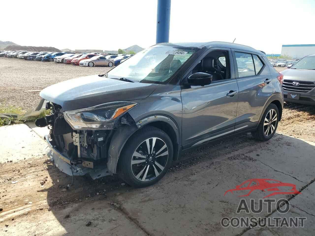 NISSAN KICKS 2018 - 3N1CP5CU5JL516947