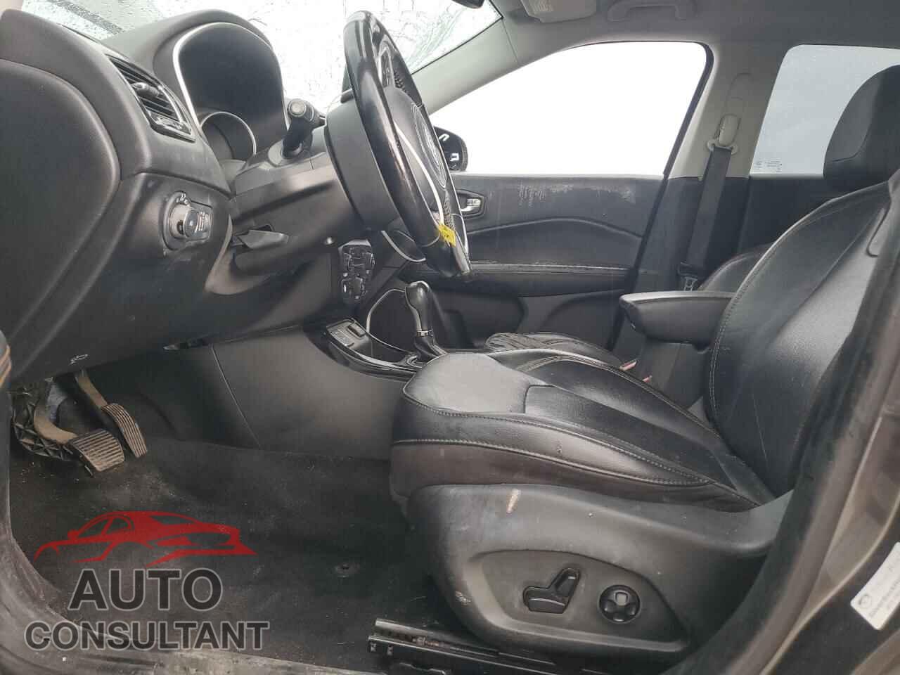 JEEP COMPASS 2020 - 3C4NJCCB8LT122596