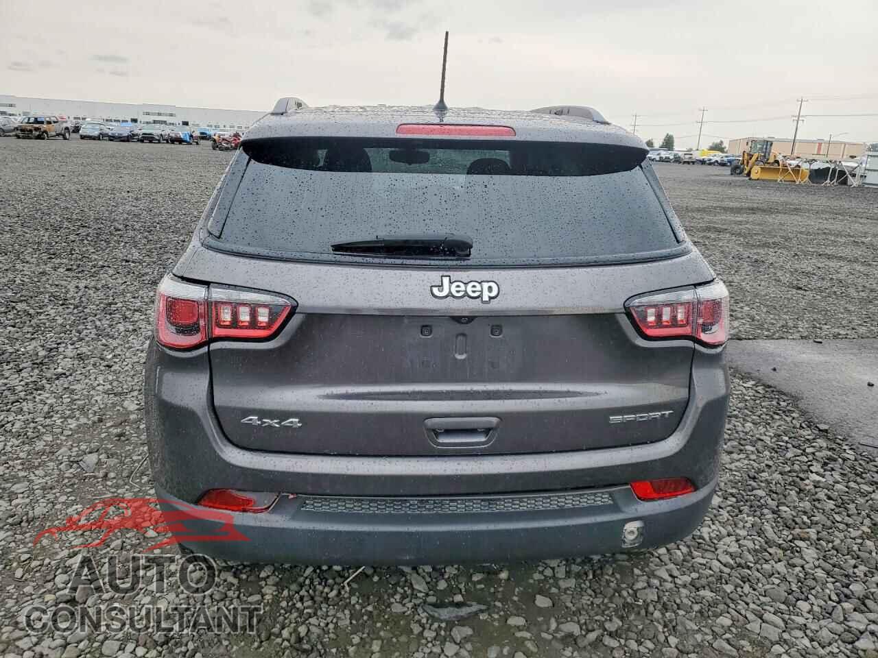 JEEP COMPASS 2018 - 3C4NJDAB8JT481663