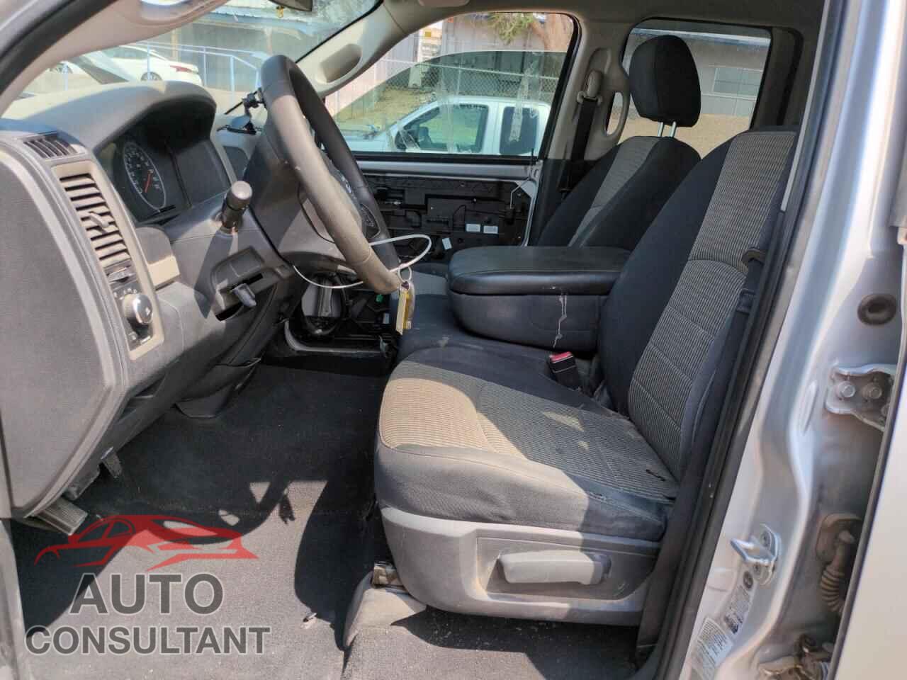 DODGE RAM 1500 2012 - 1C6RD6FT8CS183115