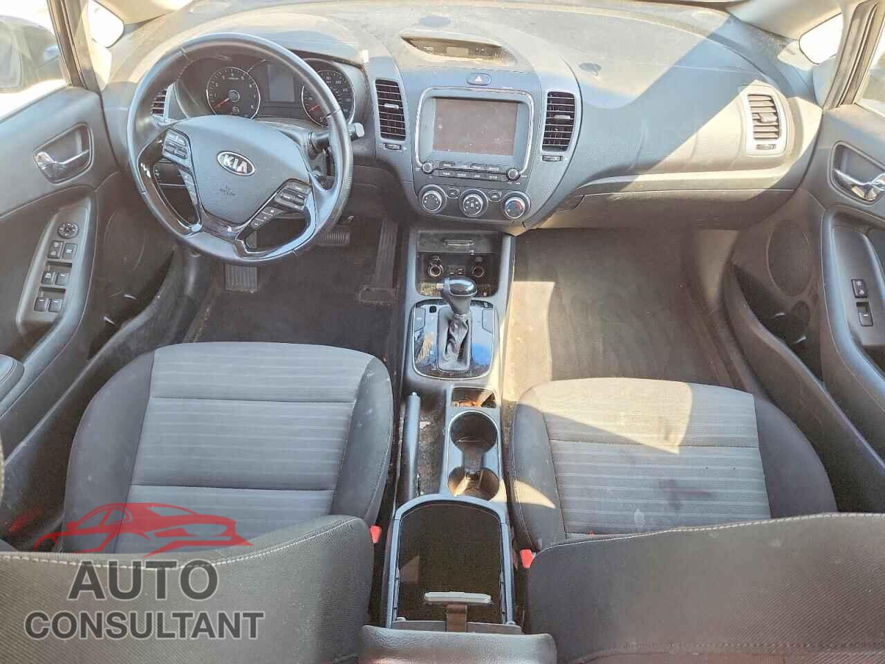 KIA FORTE 2017 - 3KPFL4A73HE144309