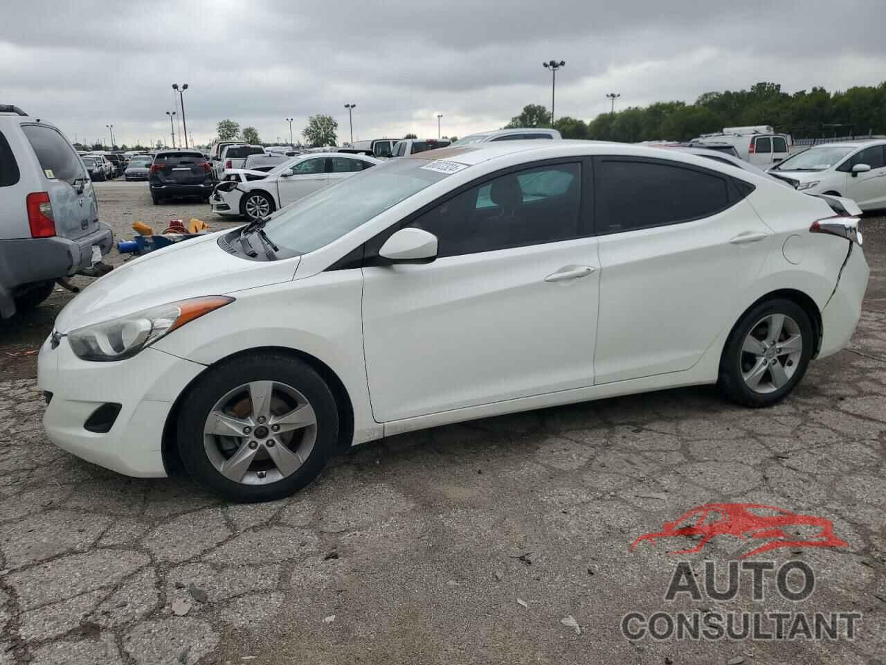 HYUNDAI ELANTRA 2013 - 5NPDH4AE4DH372980