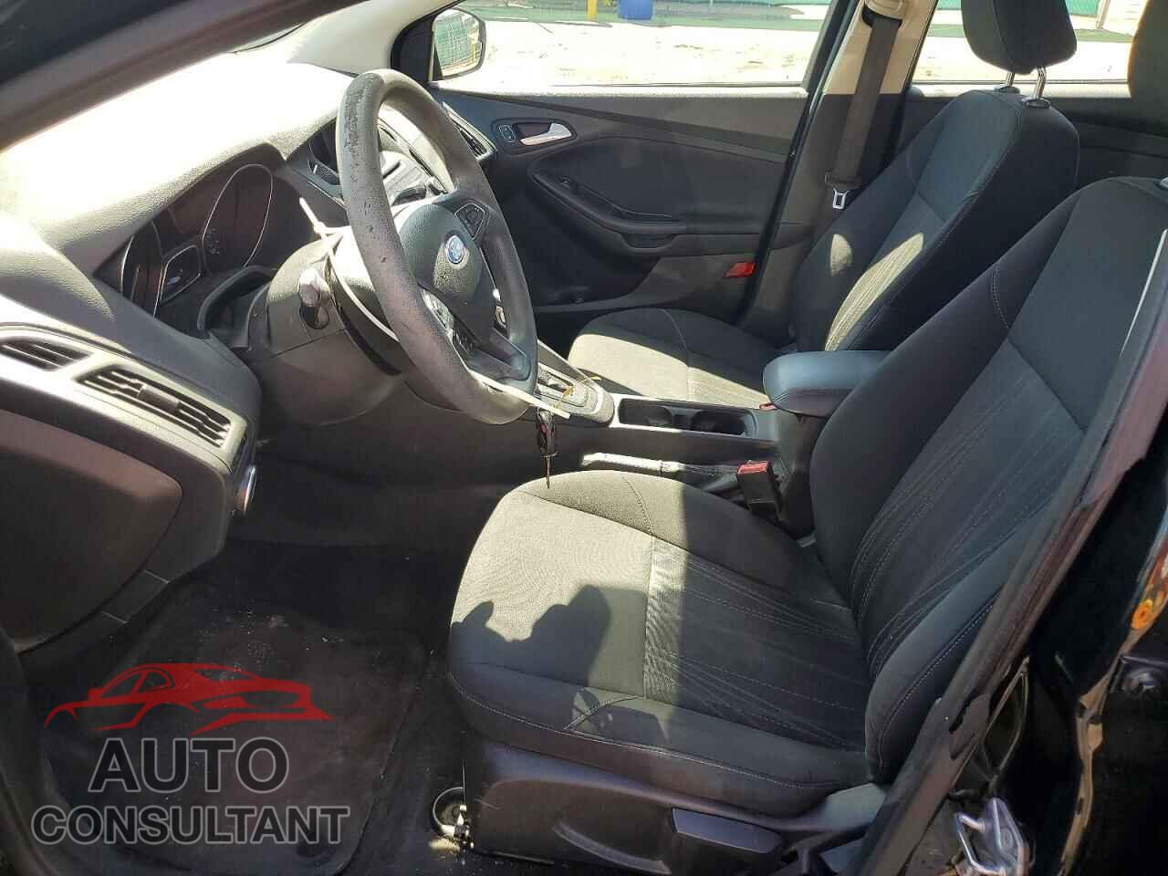 FORD FOCUS 2015 - 1FADP3K23FL330094