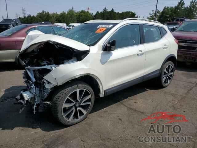 NISSAN ROGUE 2018 - JN1BJ1CP3JW500420