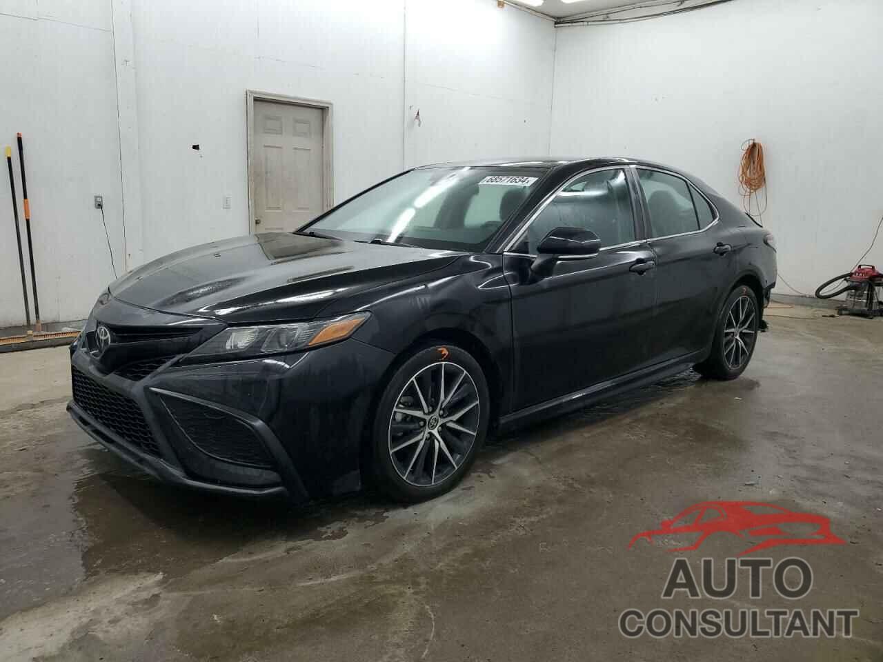 TOYOTA CAMRY 2022 - 4T1G11AK0NU627018