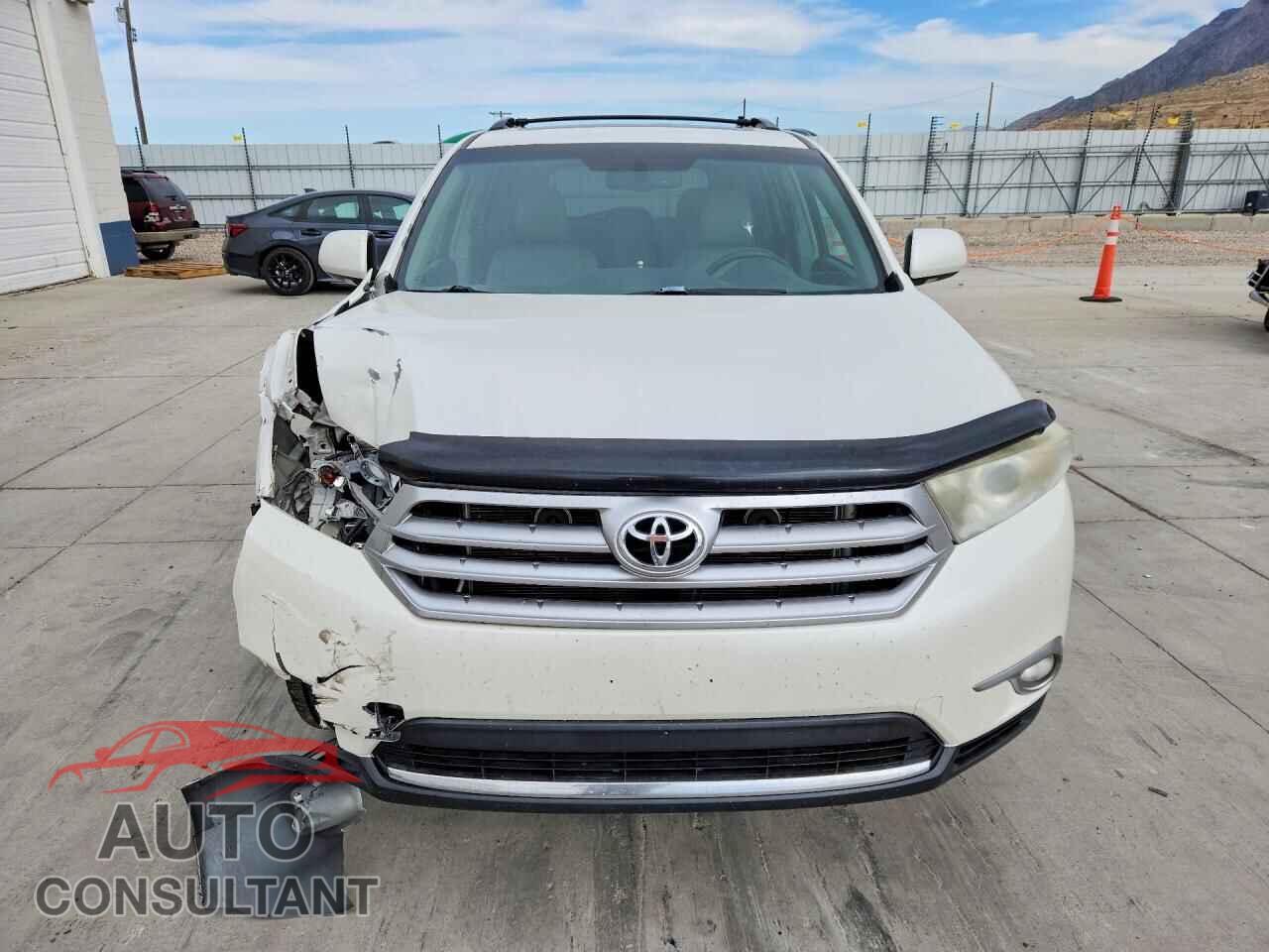 TOYOTA HIGHLANDER 2013 - 5TDDK3EH8DS190872