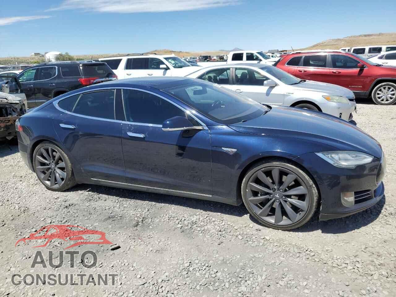 TESLA MODEL S 2013 - 5YJSA1DP3DFP10858