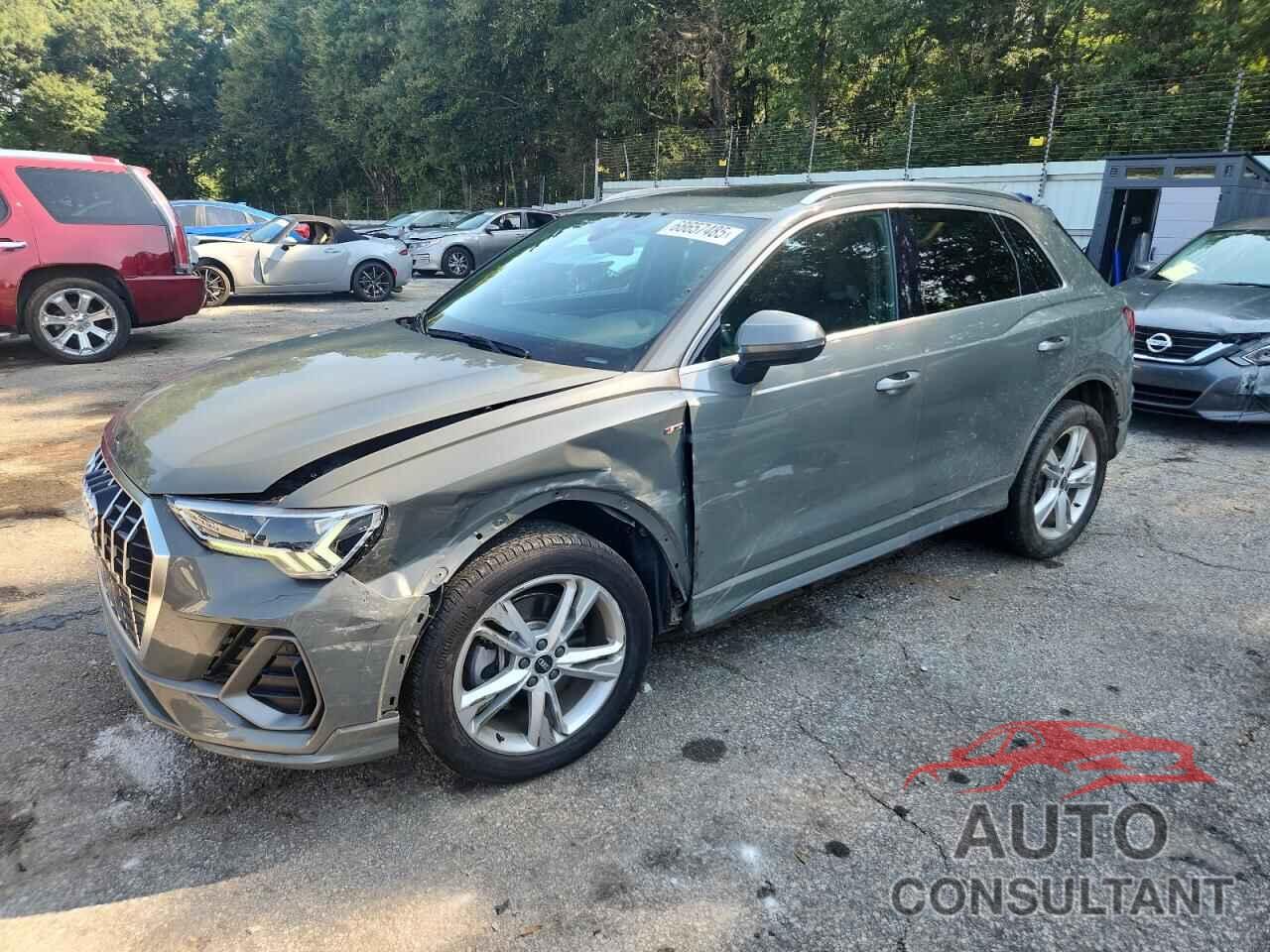 AUDI Q3 2022 - WA1EECF3XN1072927