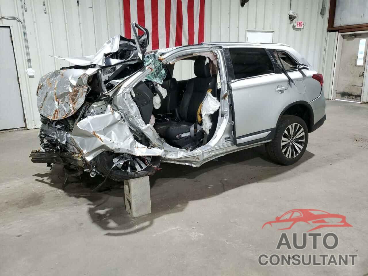 MITSUBISHI OUTLANDER 2020 - JA4AD3A38LZ032482