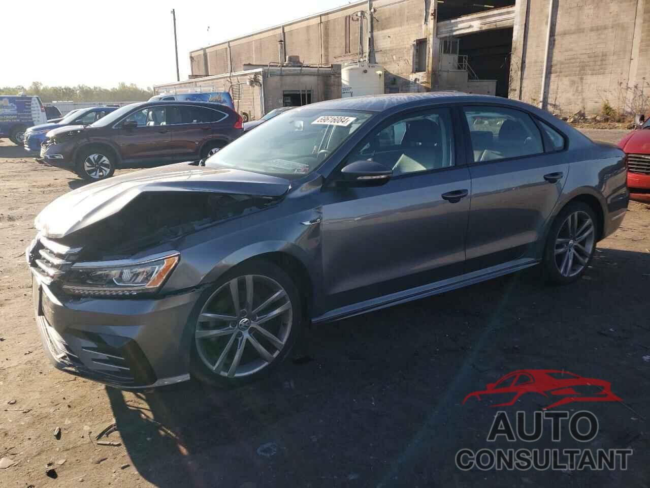 VOLKSWAGEN PASSAT 2018 - 1VWAA7A34JC044521