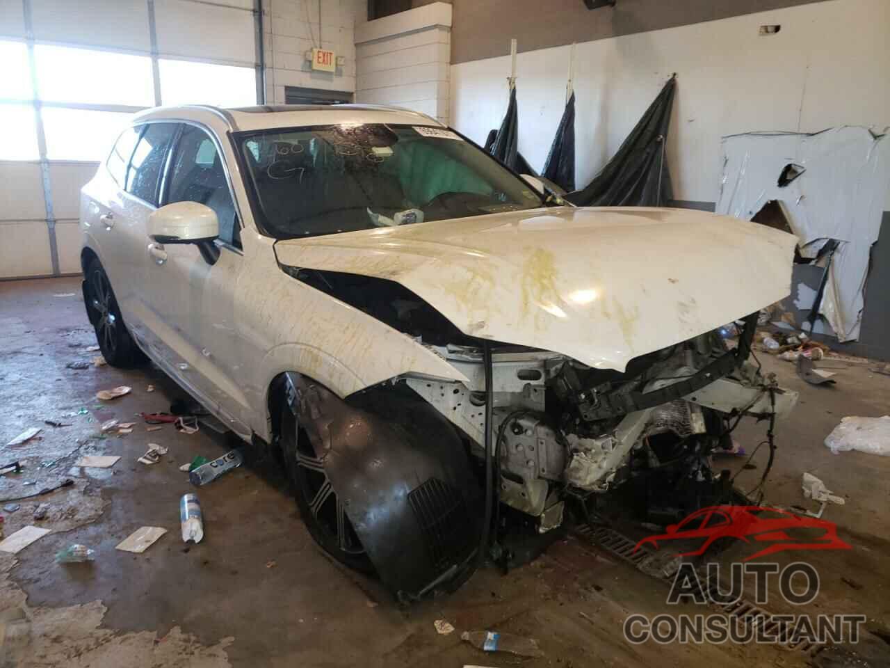 VOLVO XC60 2018 - YV4A22RL3J1048270